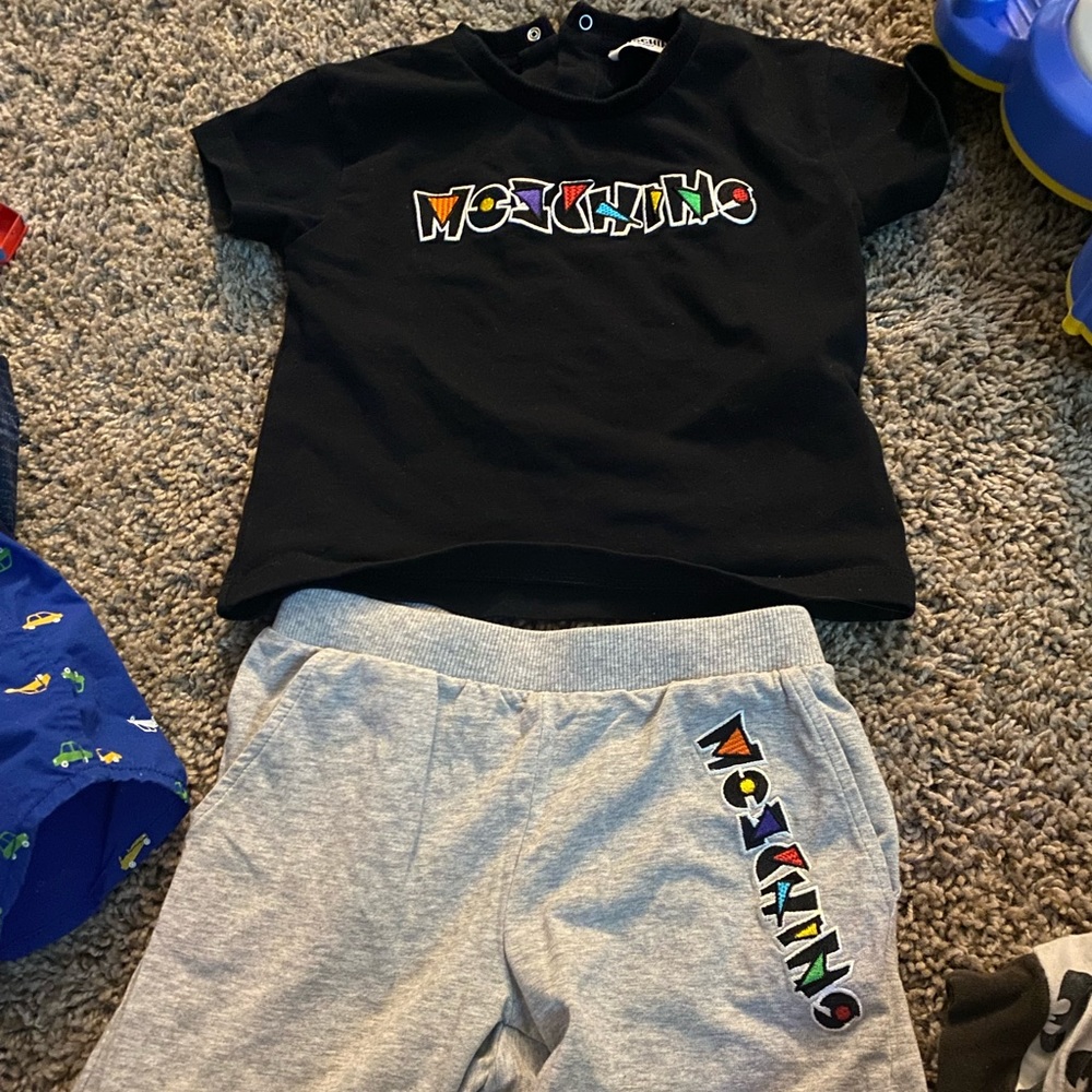 Moschino set (toddler) authentic